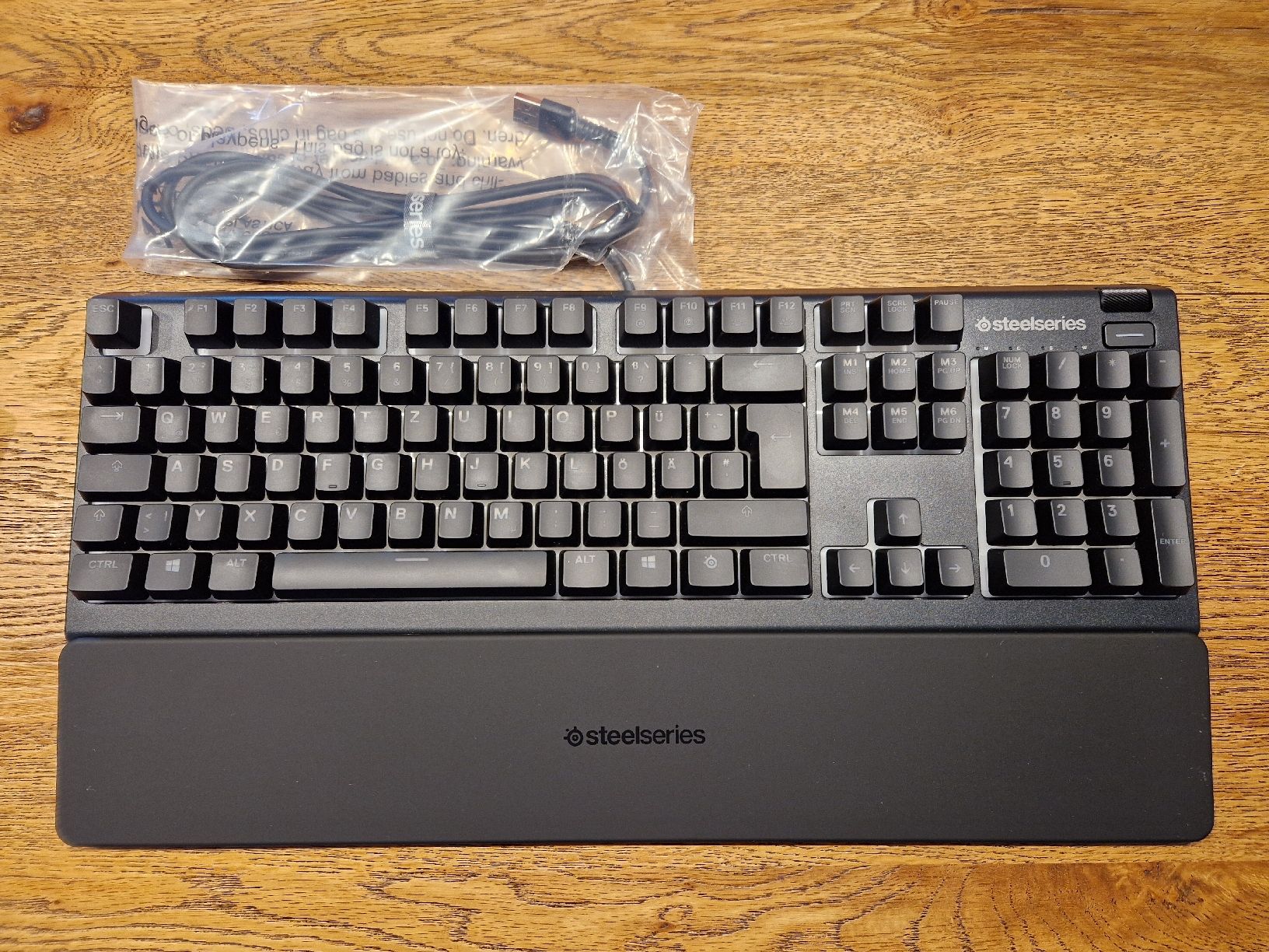 Steelseries Tastaturen: Steelseries Apex 3 Tastatur – Neu (gemäss Beschreibung) aus Gossau SG von Sev7ven 1
