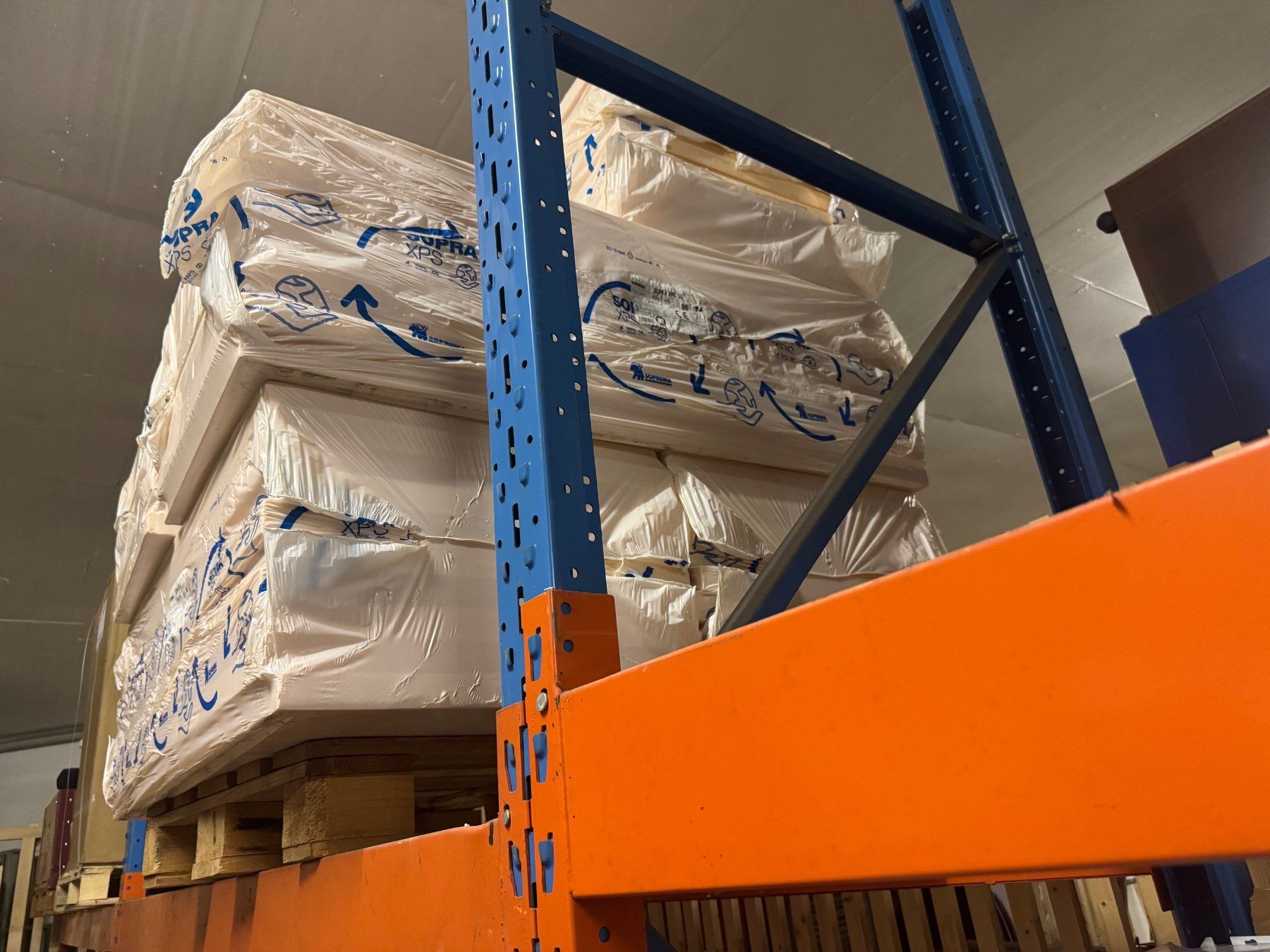 Piatti di portata: xps extrudiertes polystyrol – Nuovo e nell'imballaggio originale da Kefikon TG venduto da baumodul 1