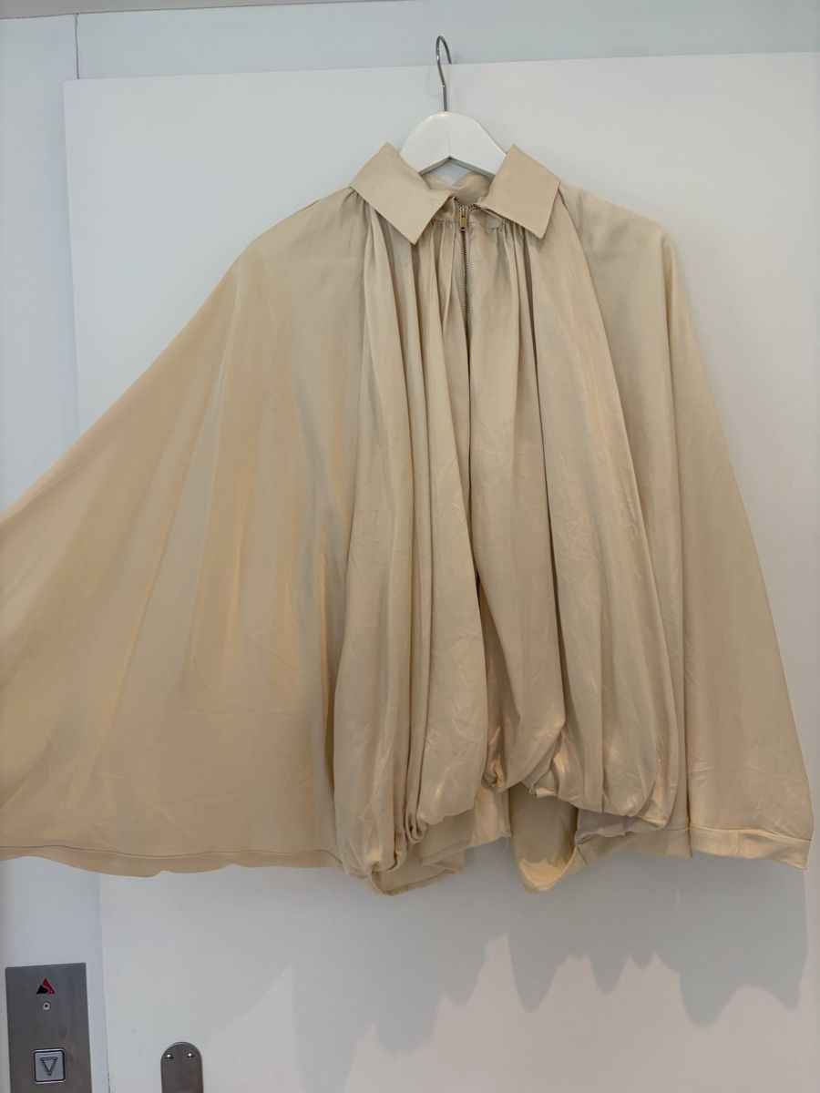 Zara Giacche: Zara jacke creme Viskose M – Usato da Port venduto da 11.12 1