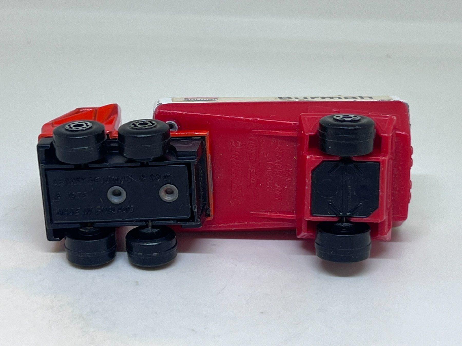 Matchbox Modellini d'auto: Matchbox Freeway Gas Tanker #163 – Usato da Wildegg venduto da LaaBoutique 3
