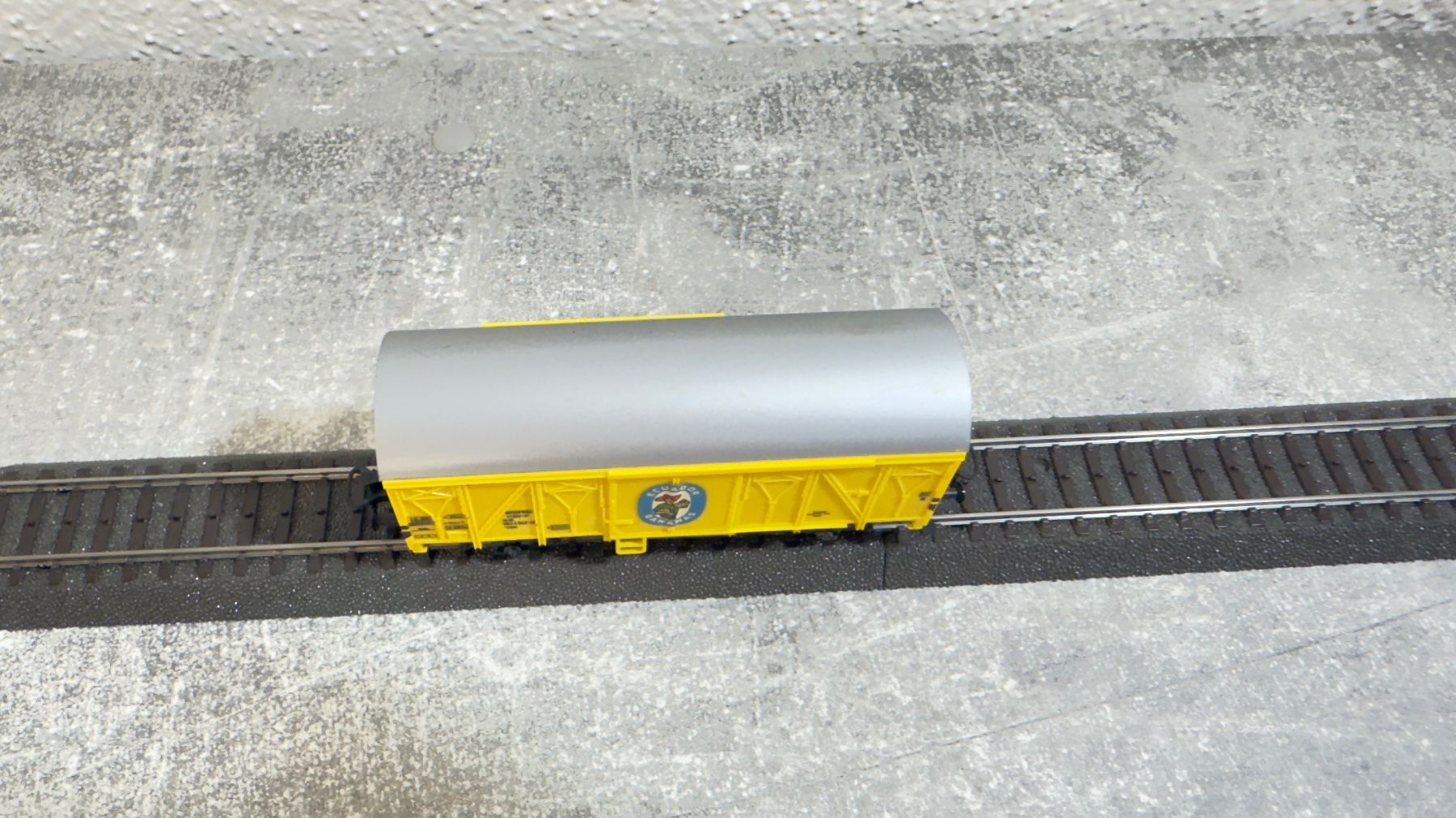 Märklin Modellini di ferrovie: Märklin Güterwagen "Ecuador Bananas" H0 / AC – Usato da Windlach venduto da Kelebra 4