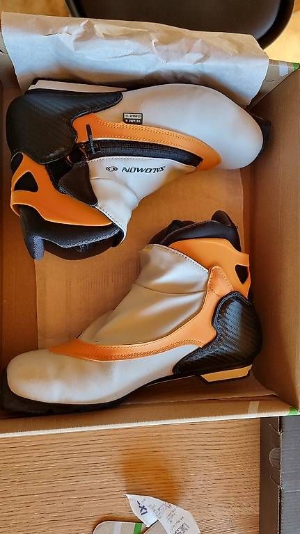 Salomon Scarpe da uomo: Chaussures de ski Salomon taille (40) – Usato da Couvet venduto da Mima0077 2