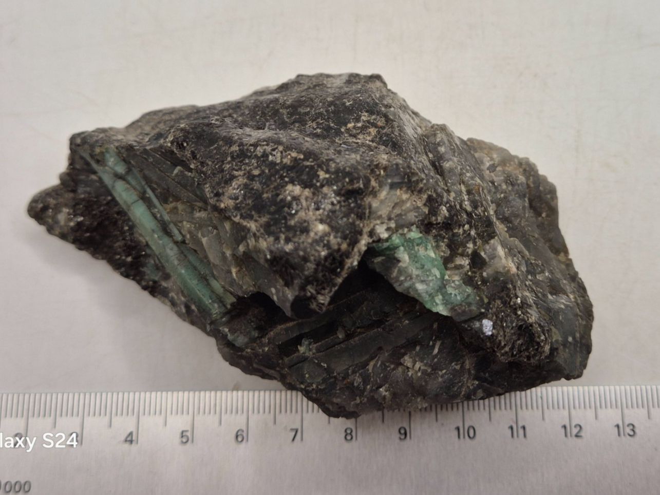 Minerali & Pietre curative: Smaragd roh in Muttergestein (270) – Nuovo e nell'imballaggio originale da Winterthur venduto da LukasMineralienOase 2
