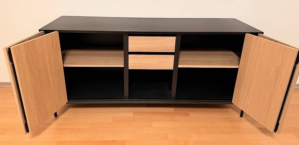 Cassettiere: Moderne Kommode in Holzoptik und Schwarz – Usato da Muri b. Bern venduto da nfelber 1