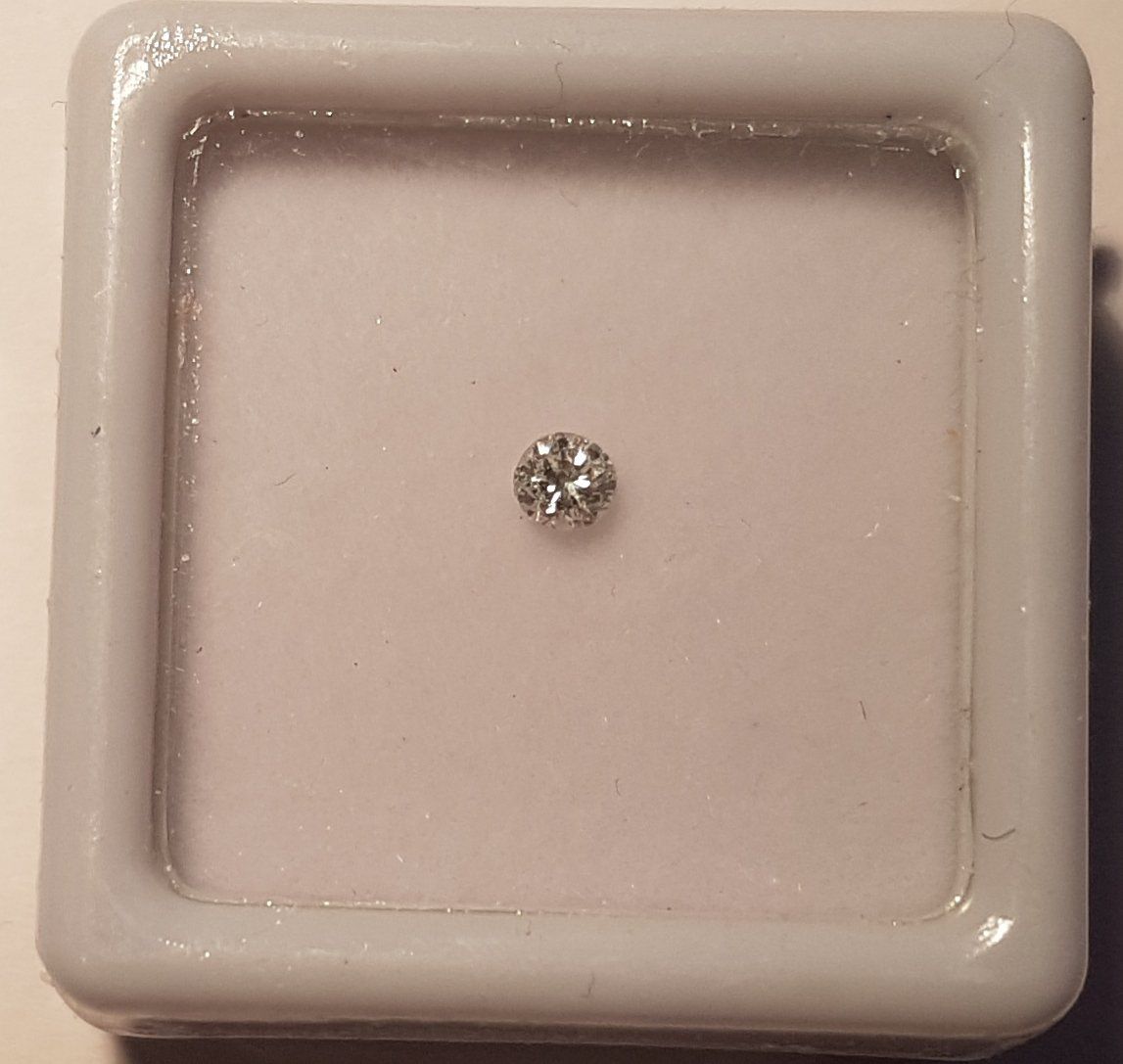 Pietre preziose: Diamant Rund VS F 0.10ct – Nuovo e nell'imballaggio originale da zuerich venduto da Jewlsdesign