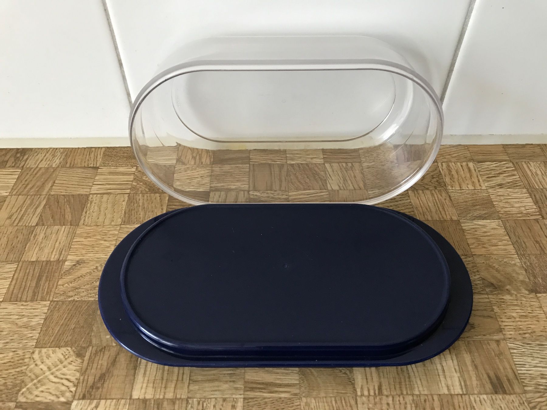 Tupperware Behälter & Ähnliches: Tupperware Butterbehälter – Gebraucht aus Birmensdorf ZH von Hilhan 1