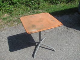 BIGLA Blechtisch 70x70cm Gartentisch brauchbar Höhe 75