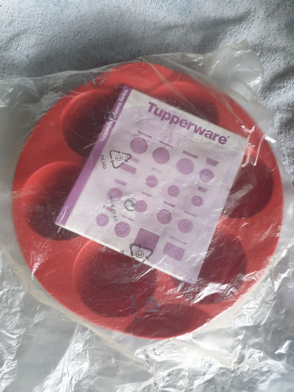 Tupperware Teglie da forno: Tupperware Silikonform Muffins 7er NEU – Nuovo e nell'imballaggio originale da Reinach BL venduto da Silvester1900 1