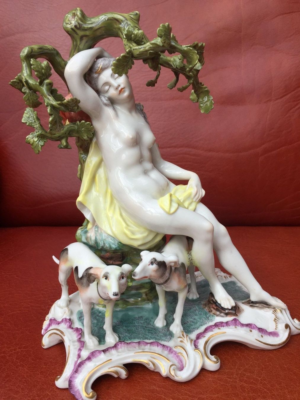 Sculture & Statue: antike Nymphenburgfigur – Usato da St. Gallen venduto da Blin
