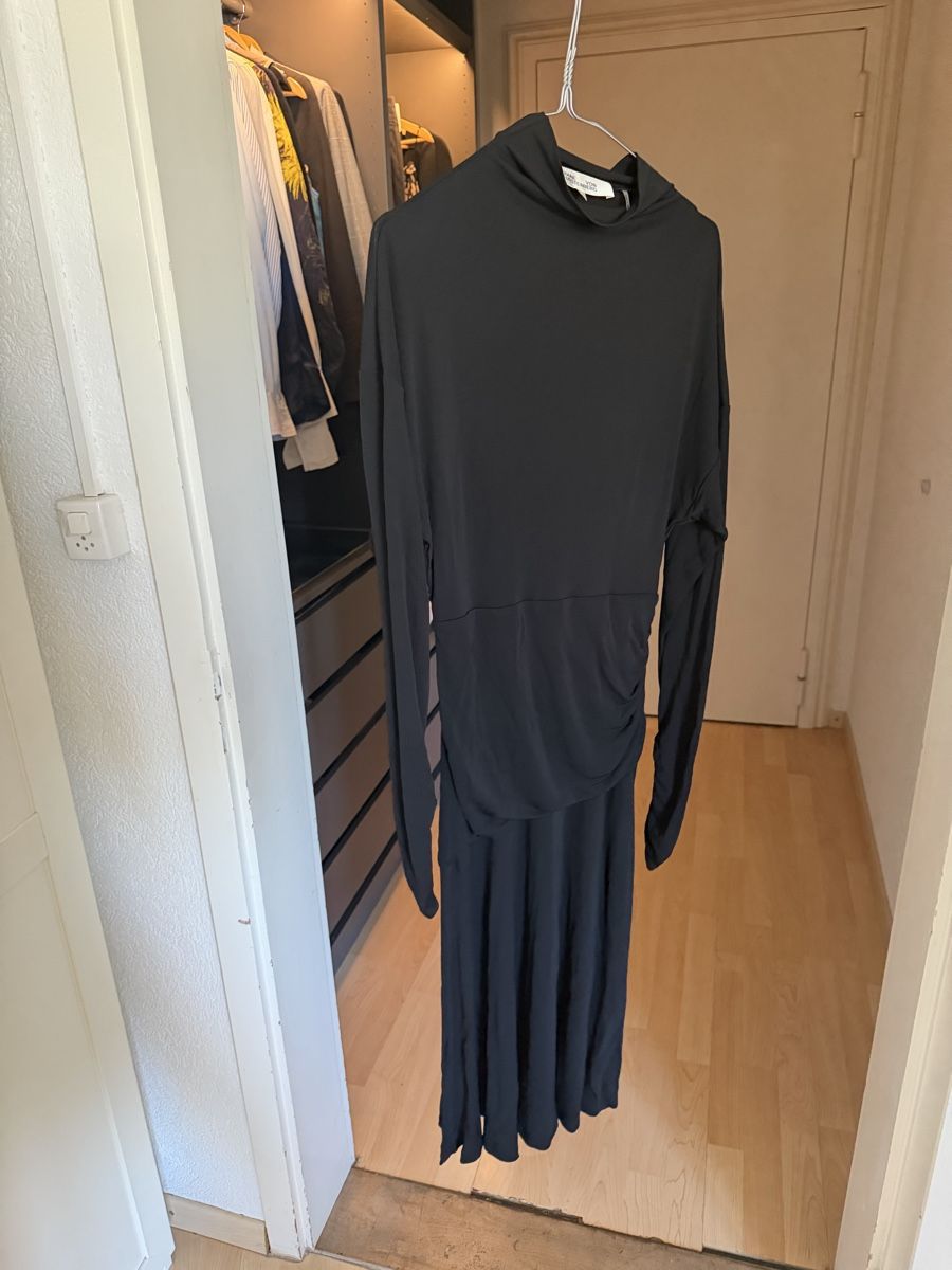 Diane von Furstenberg Robes: Diane von Furstenberg robe noire neuve – Neuf avec emballage d'origine à Zürich par wit_t9q2 2