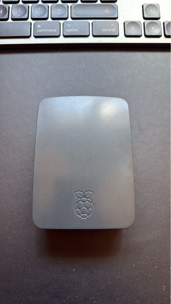 Raspberry Pi PC: Rasperry Pi 3 Model B+ inkl. Gehäuse – Usato da Berg TG venduto da Ssteve2