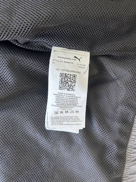 Jacken: Puma Regenjacke, Gr. 164 – Gebraucht aus Uerikon von Audrey09 3