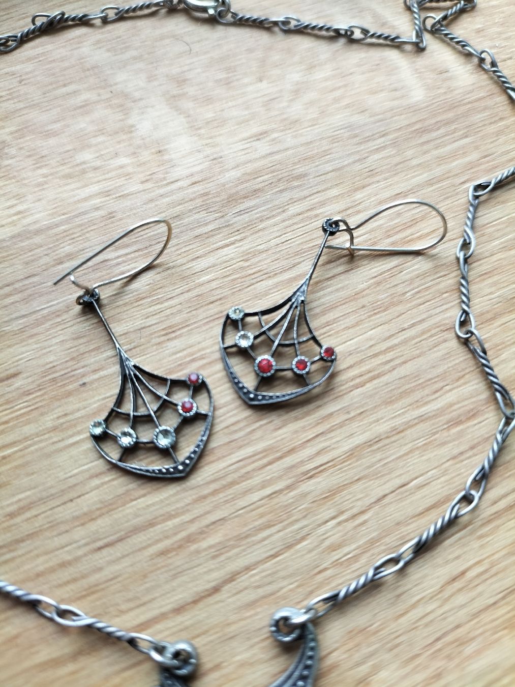 Altri gioielli: Schmuckset Kette und Ohrringe – Usato da Müselbach venduto da pat_9c9w 1