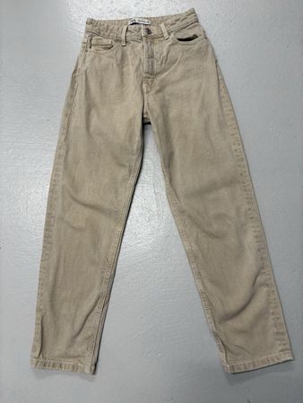 Zara High Waist Momfit Jeans Gr. 34 beige Baumwolle