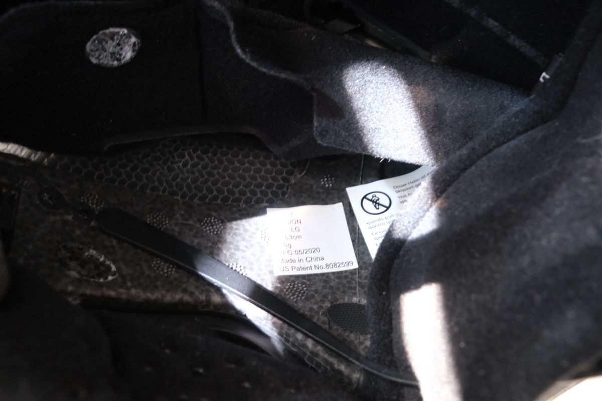 Smith Optic Helme: Ski Helm Marke Smith mit Skibrillen – Gebraucht aus Walchwil von QLD 3