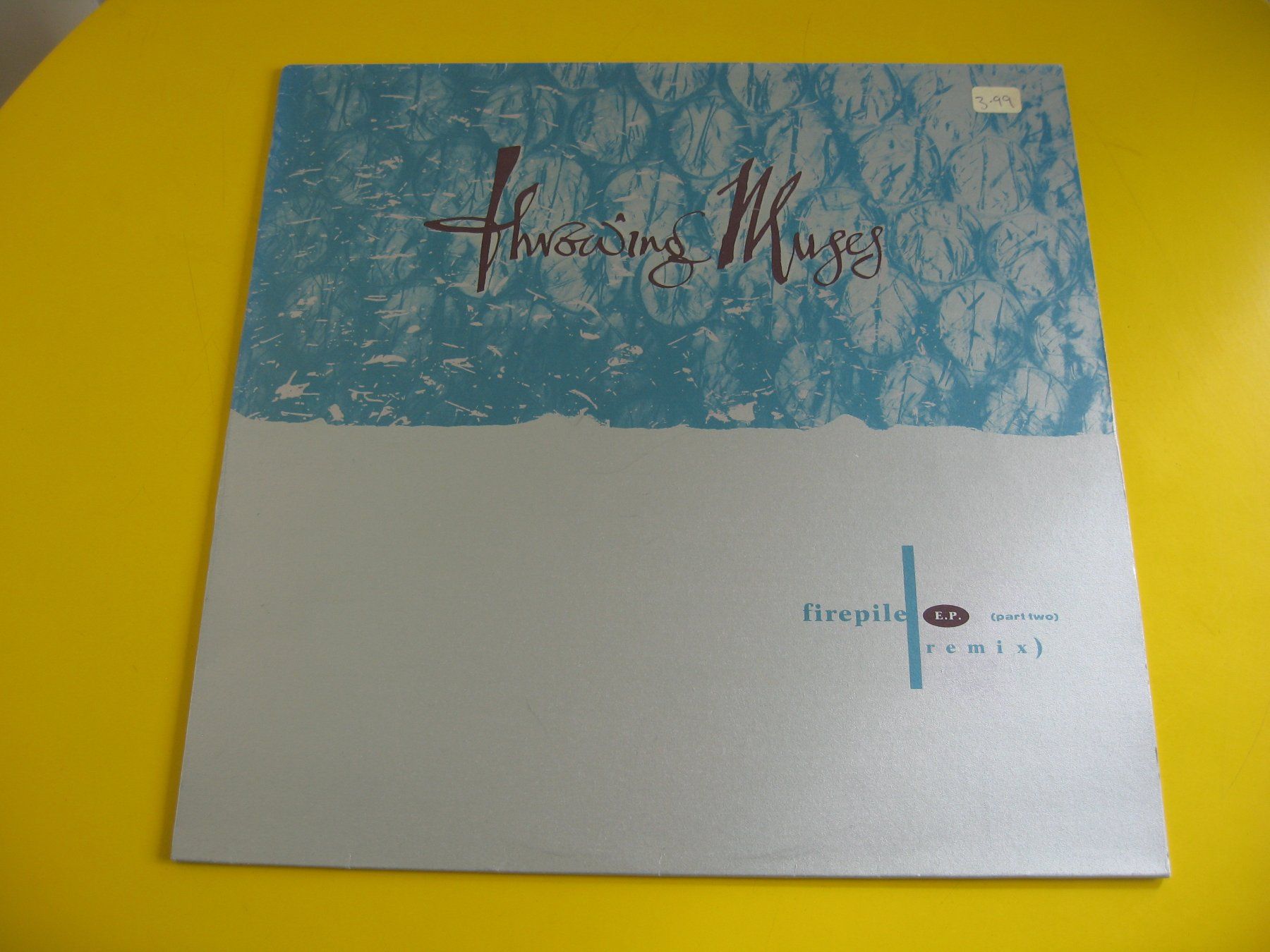 Dischi in vinile: Throwing Muses - 1992 - Firepile E.P. (Part Two) – Usato da Zürich venduto da Hikikomori