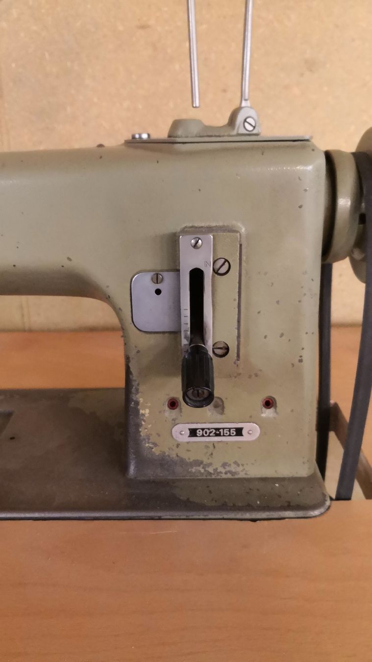 Macchine da cucire: Leder Nähmaschine Necchi Pfaff – Usato da Wahlen b. Laufen venduto da Martin350 1