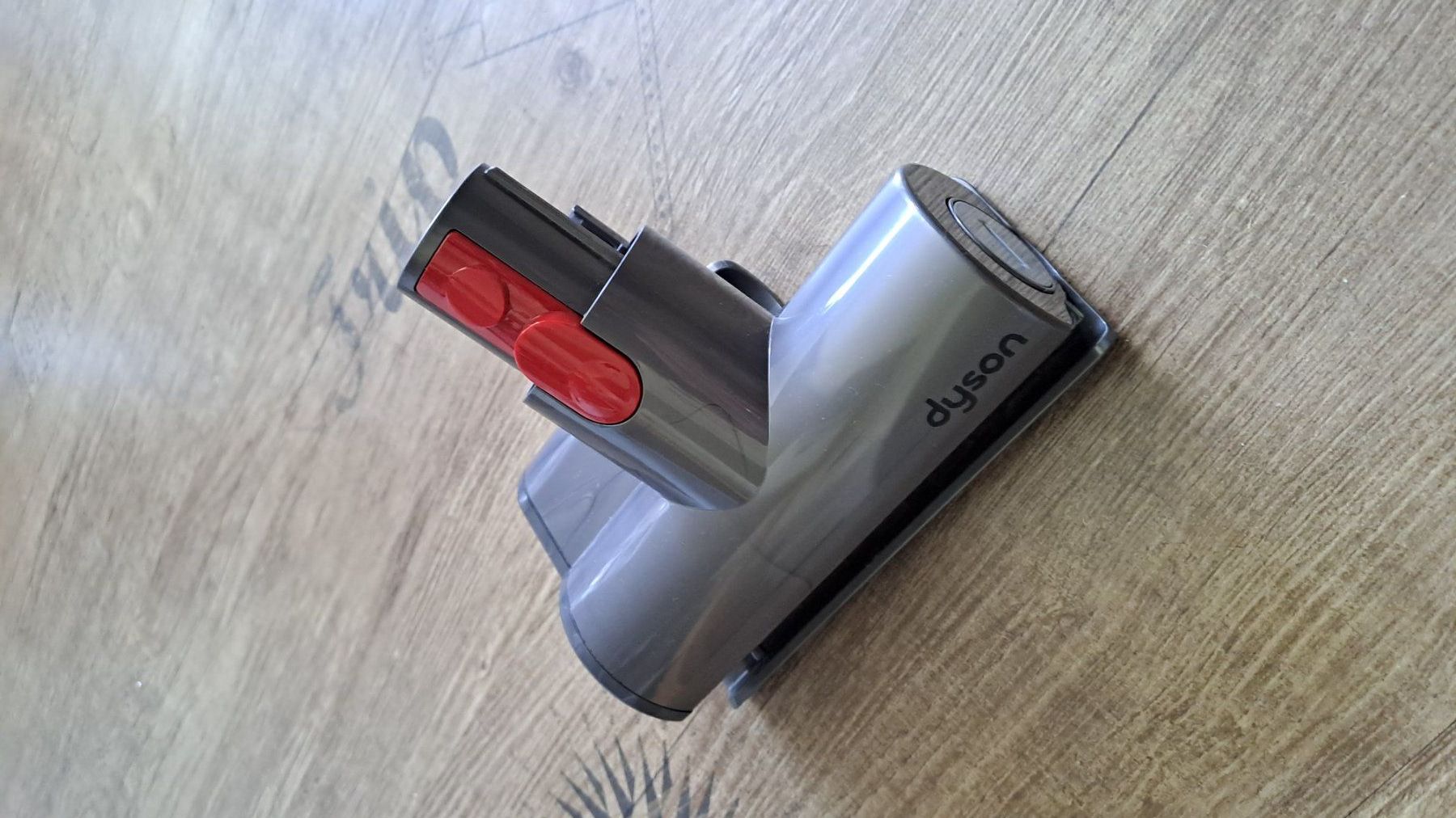 Dyson Staubsauger & Zubehör: Brosse Dyson V10 – Gebraucht aus Cortaillod von FredM77
