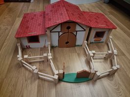 Holz Bauernhof Spielhaus mit Zaun gute Zustand