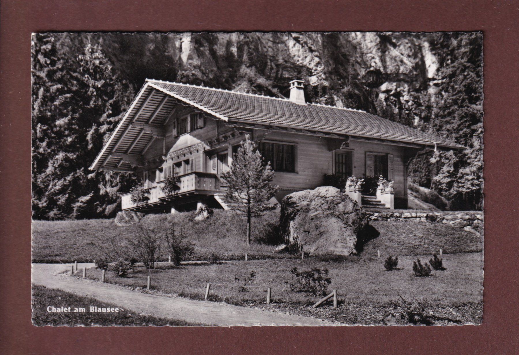 Cartes postales: Chalet am BLAUSEE - 1952 – D'occasion à Pully par nicecards