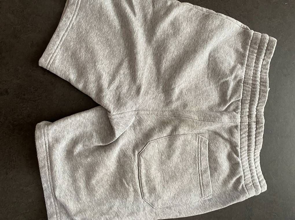 Pantalons: Basic Shorts Grösse M – D'occasion à Nottwil par mit_7x97 2