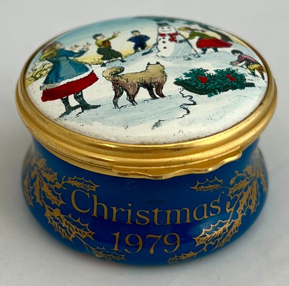 Contenitori & Simili: Halcyon Days Enamels, handbemaltes Weihnachtsdöschen, 1979 – Difettoso da Zürich venduto da Drahtzug