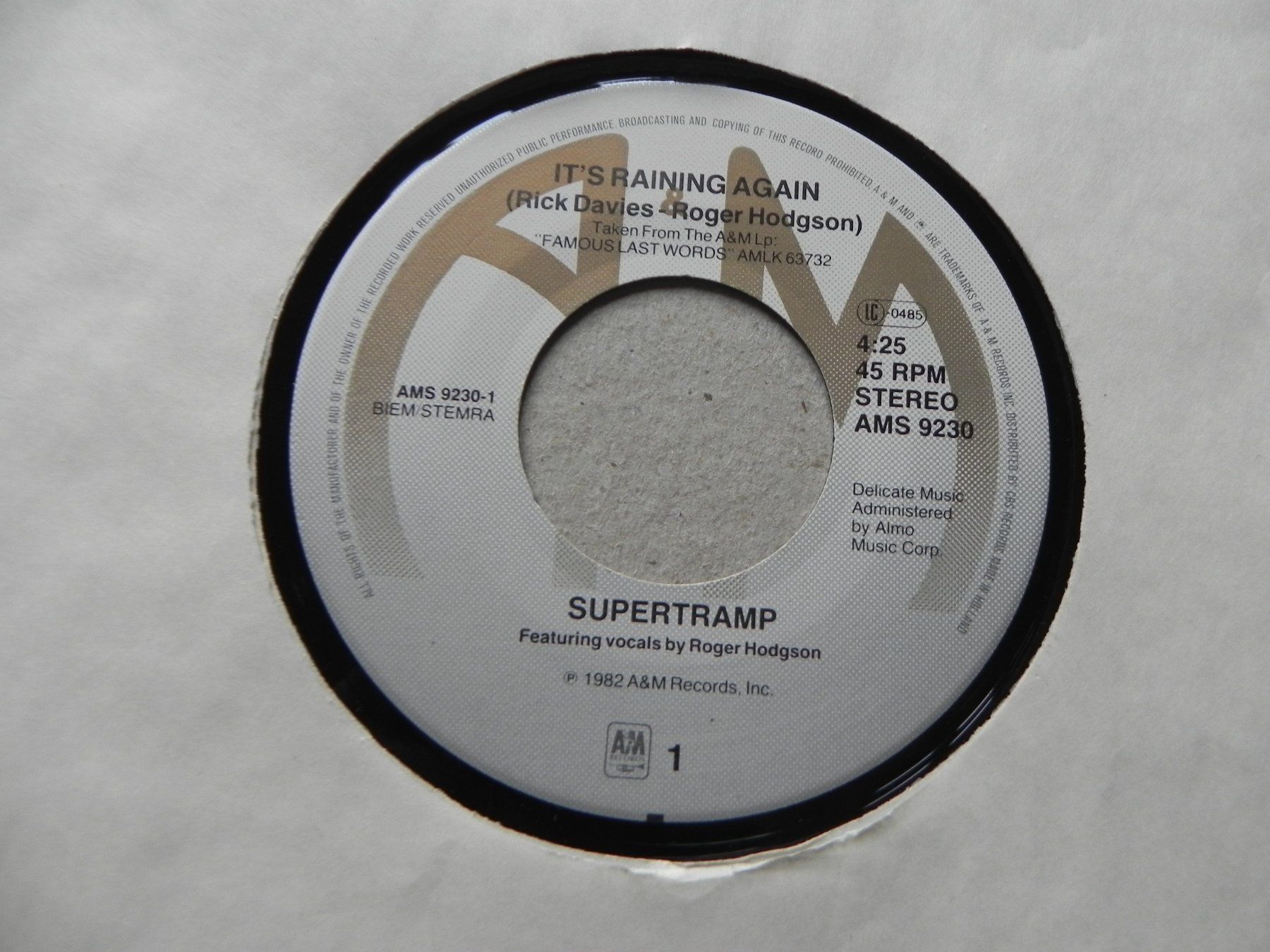 Dischi in vinile: Single 7 " Brit. Rock Pop Band Supertramp 1982 It`s raining – Usato da Siebnen venduto da krimsie 2