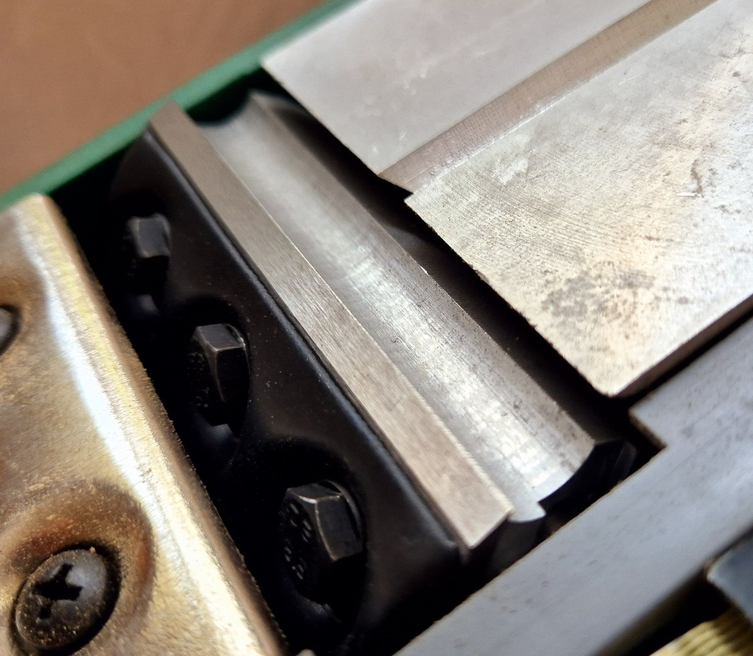 Tutte le macchine: Elektrischer Handhobel BEH 6001 – Usato da Steinhausen venduto da joseph-sen 3