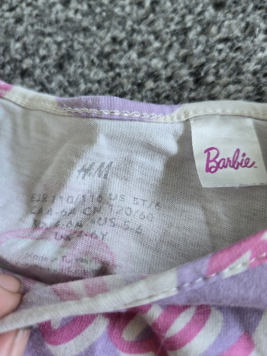 H&M Kleider & Röcke: Langarmkleid Barbie H&M gr. 104-110 – Gebraucht aus Unterentfelden von Panda-87 1