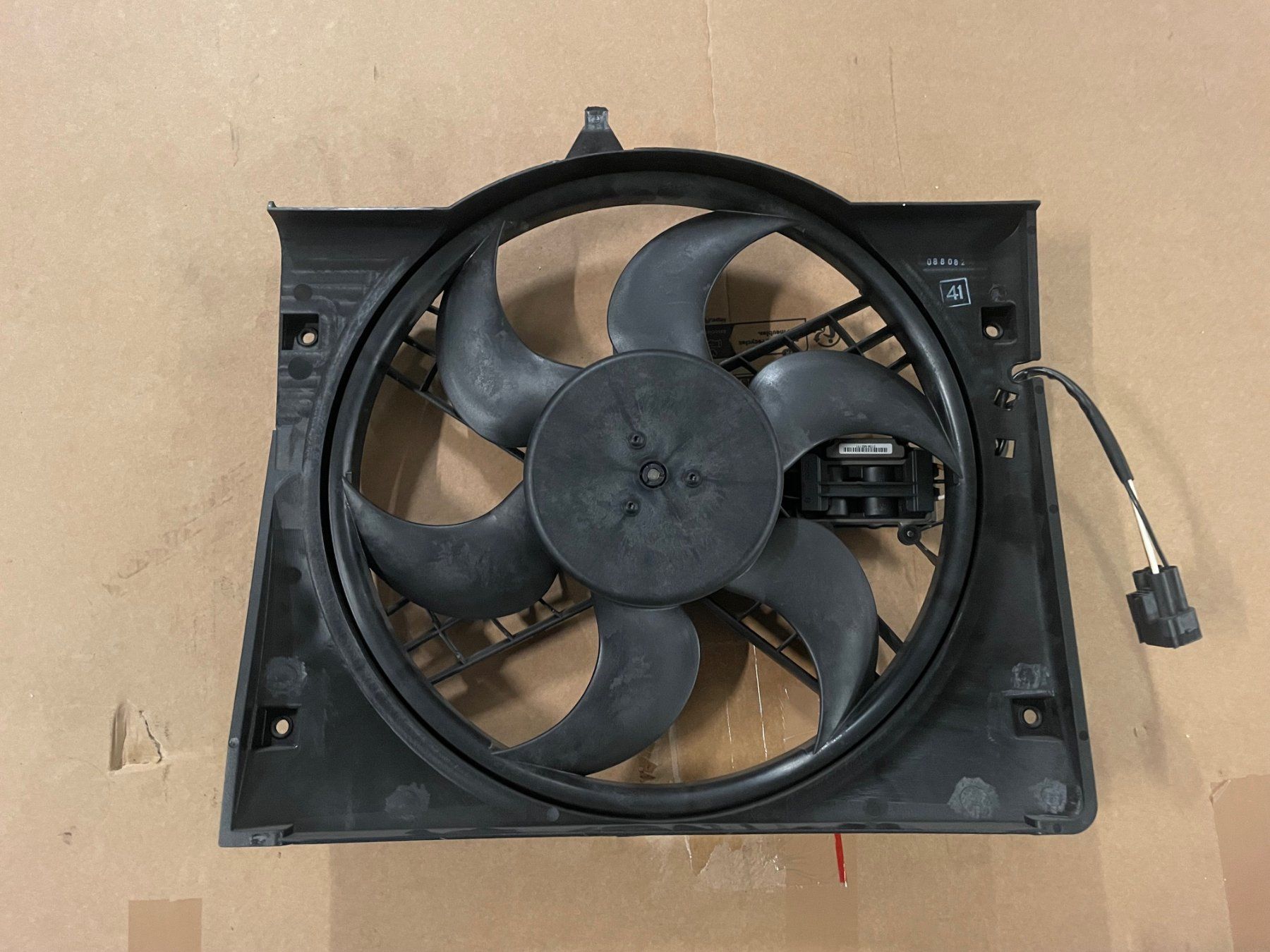 BMW Tutti pezzi di ricambio auto: BMW série 3 E46 Ventilateur – Nuovo (secondo la descrizione) da Satigny venduto da rfo59 4