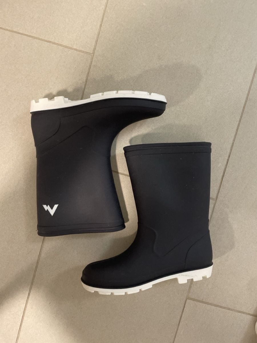 Mckinley Schuhe für Jungen: Botte de pluie taille 34/35 – Gebraucht aus Plan-les-Ouates von lib_vw7b 1