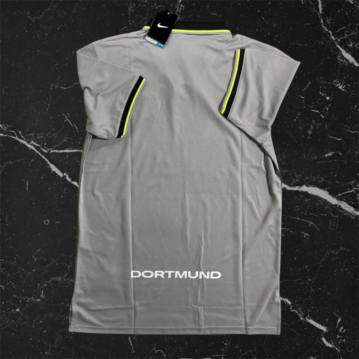 Nike Canottiere & Pantaloni: Retro Dortmund Trikot L – Nuovo (secondo la descrizione) da Frenkendorf venduto da a_1999 1