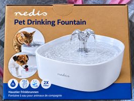 Fontaine à eau Nedis 2L pour chats et chiens