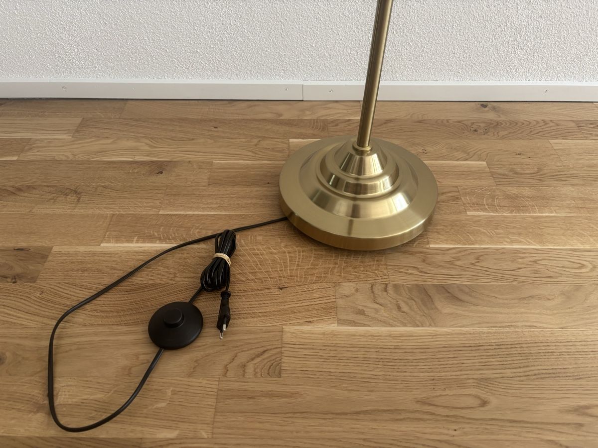 Westwing Lampes: Westwing Stehlampe in Messingoptik – D'occasion à Zug par volpo6300 4