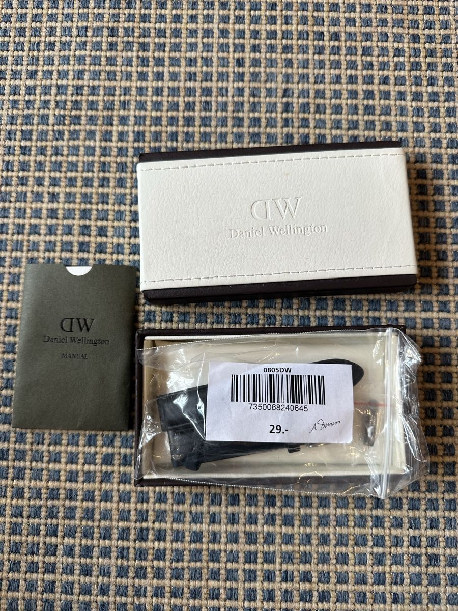 Daniel Wellington Orologi: Daniel Wellington watch – Nuovo (secondo la descrizione) da Zürich venduto da debvio 3