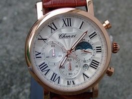 HERREN UHR EDEL TOP DESIGN EINACH EIN TRAUM !