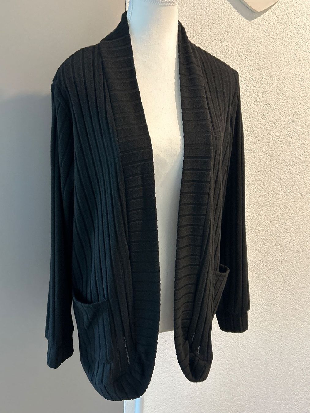 Giacche: Damen Strickjacke lang schwarz Grösse L – Nuovo (secondo la descrizione) da Brunnen venduto da Nala2929 2