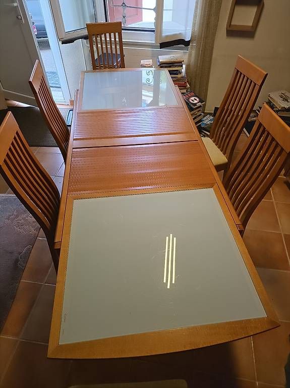 Calligaris Set di tavolo e panche: Table à rallonge  Calligaris + 6 Chaises – Usato da Chavannes-le-Chêne venduto da Flovw 1