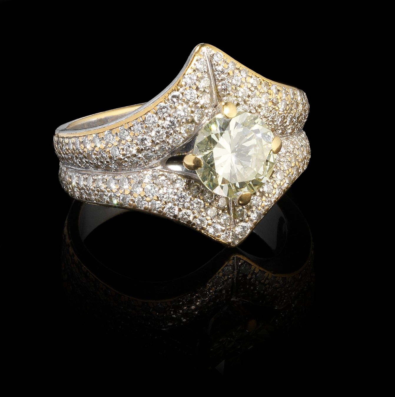 Ringe: Design full paved ca.180 diamonds & central ca. 1kt diamond – Gebraucht aus Morges von 24time