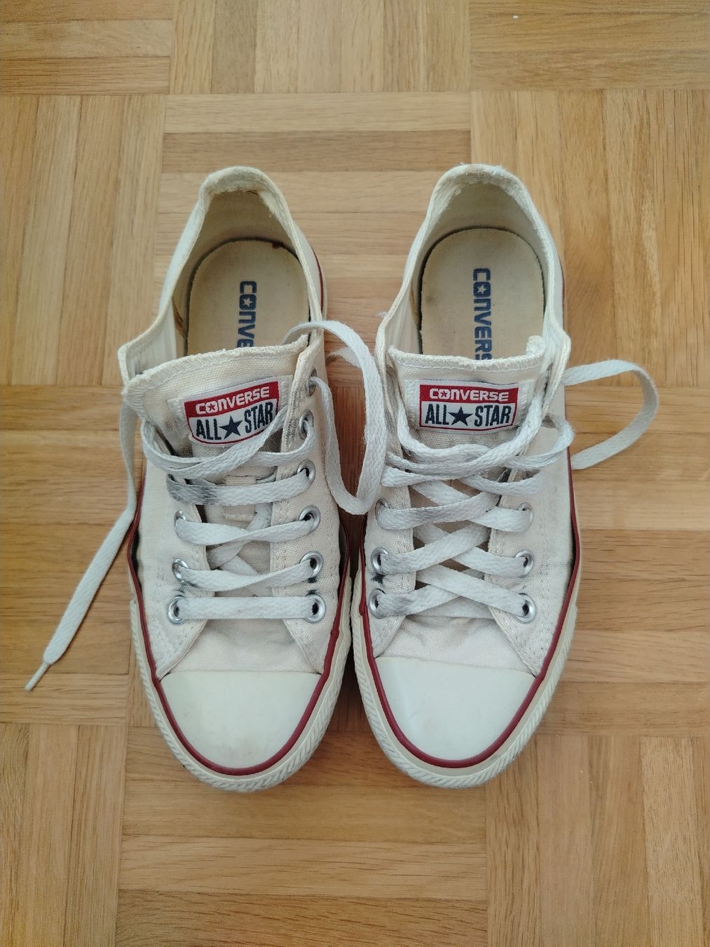 Converse Scarpe da uomo: Converse All Star Bianche – Usato da Davesco-Soragno venduto da Mia_sii