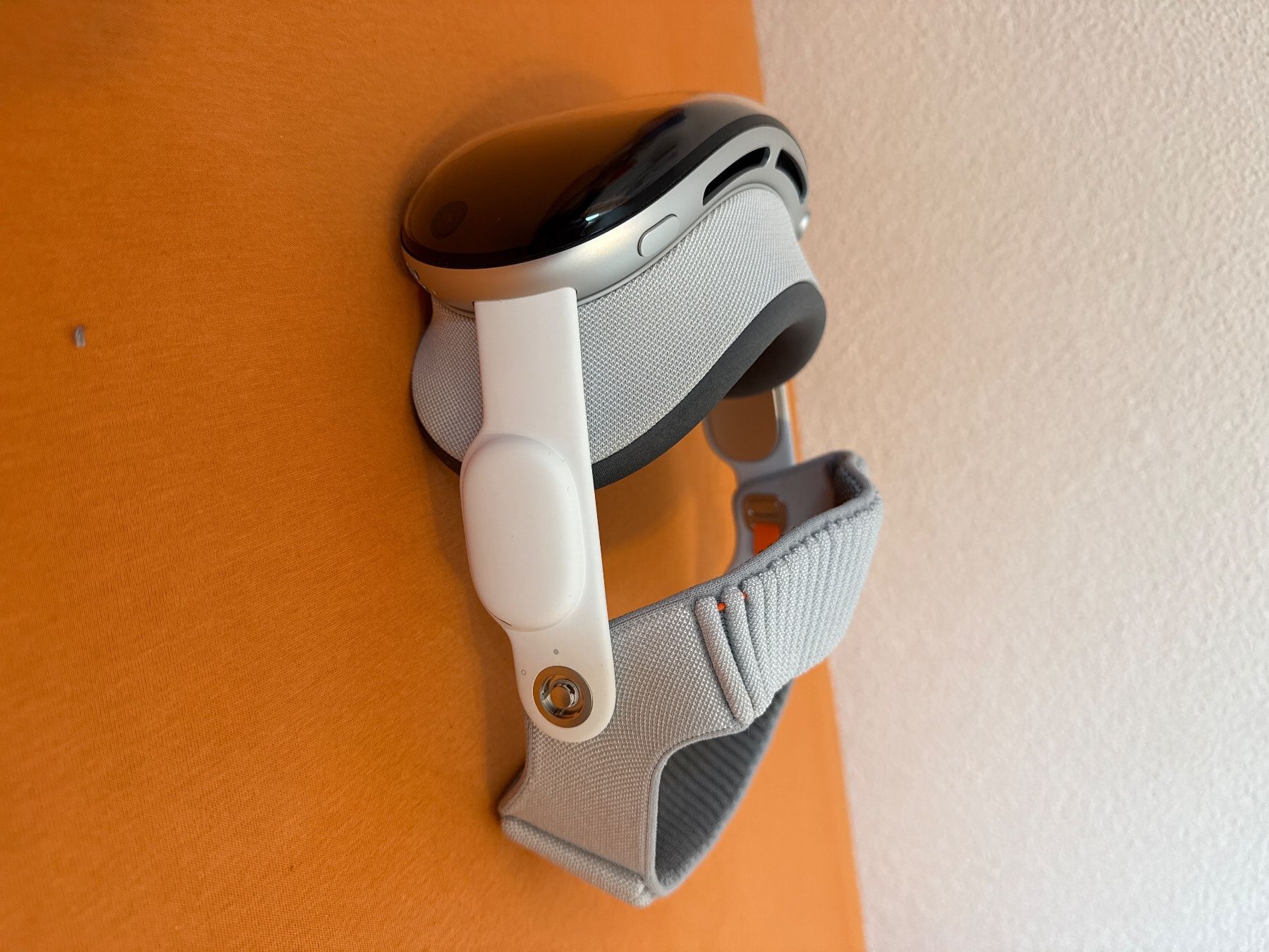 Apple Casco VR: Apple Vision Pro VR Headset 1000GB mit Zubehör – Usato da Küssnacht am Rigi venduto da ale_y8cv 1