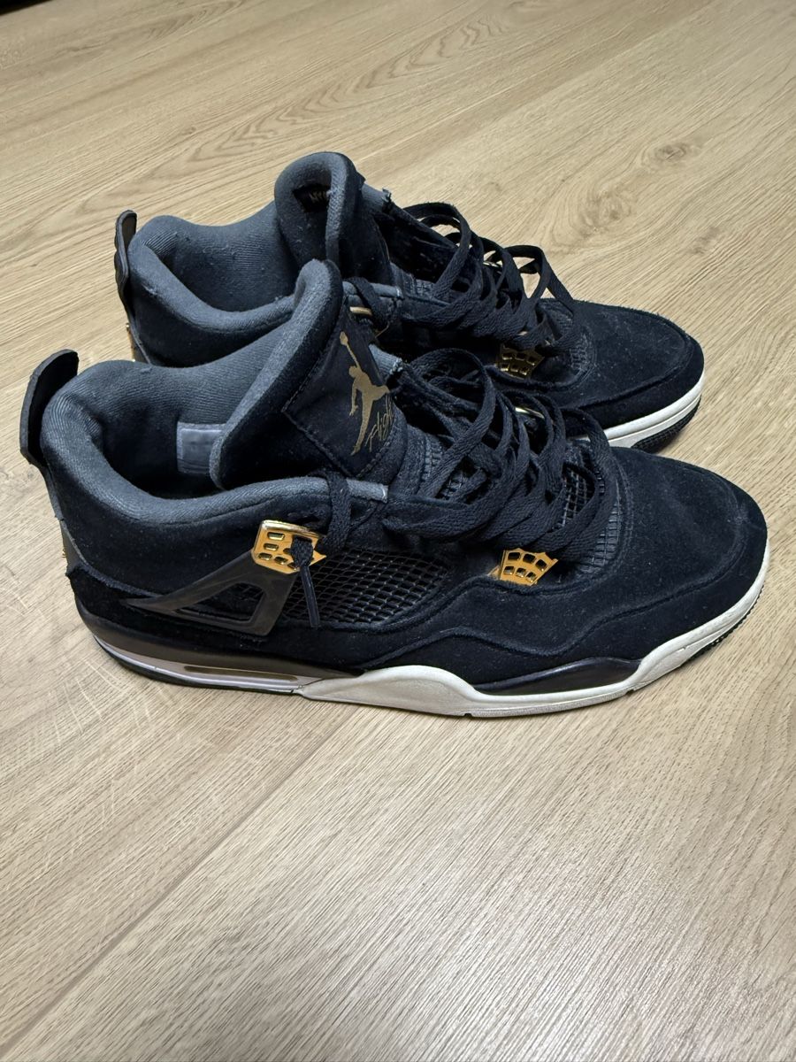 Scarpe da uomo: Air Jordan 4 Royalty – Usato da Echandens venduto da Milos.24
