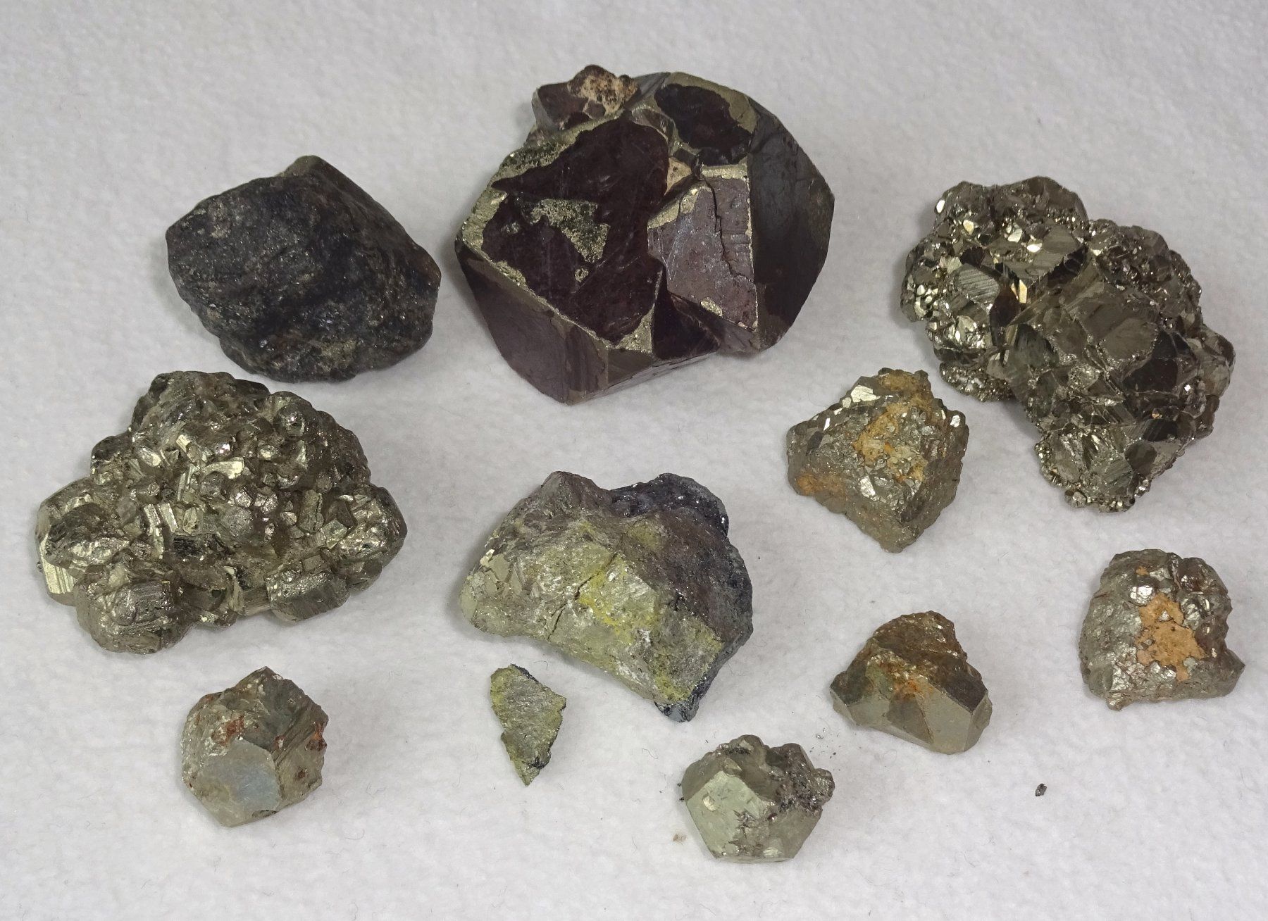 Mineralien & Heilsteine: verschiedene Pyrite – Gebraucht aus St.Gallen von Paddington11