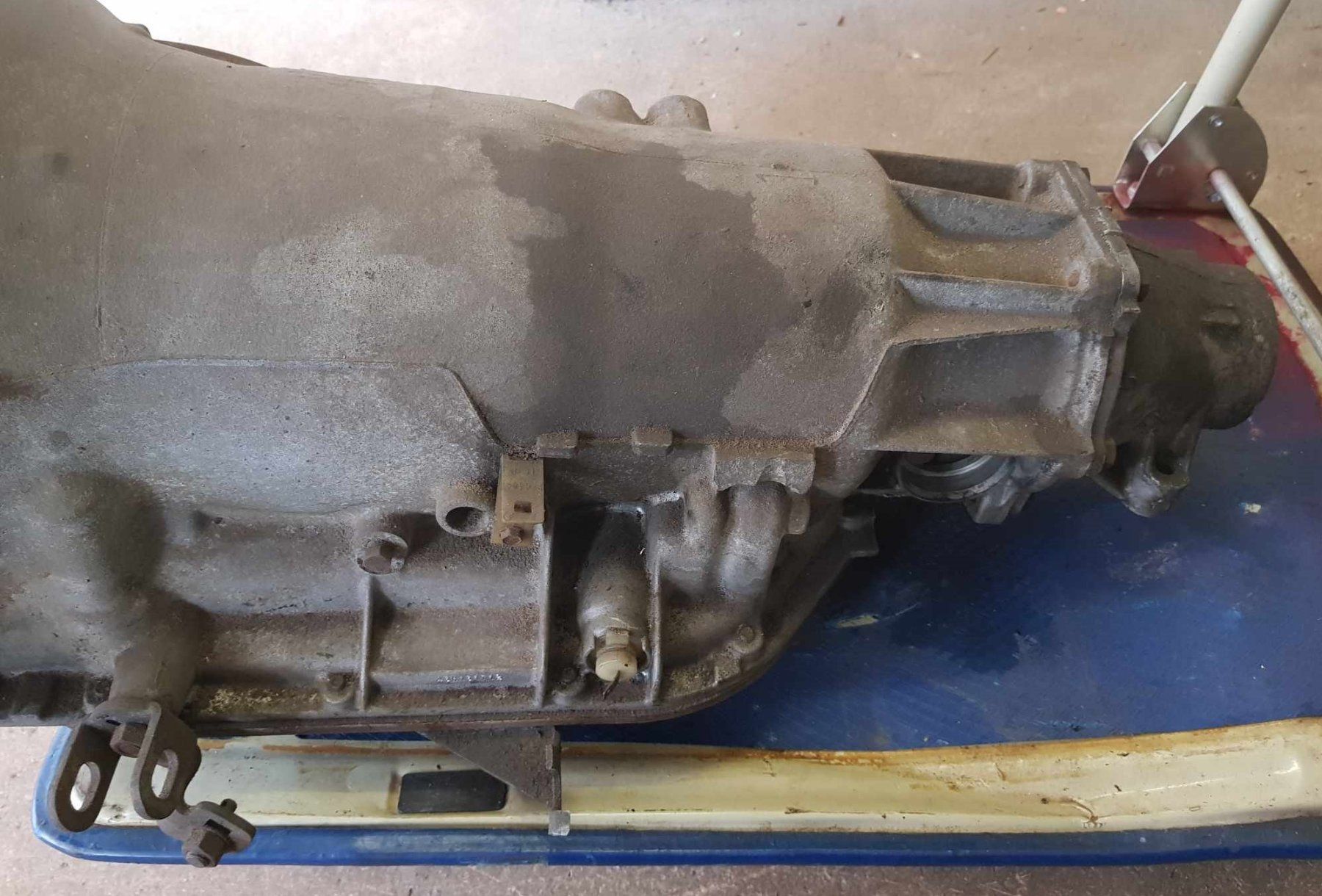 GM Tutti pezzi di ricambio auto: GM Automatikgetriebe TH400 BOP – Usato da Niedergösgen venduto da usc_8fsx 5