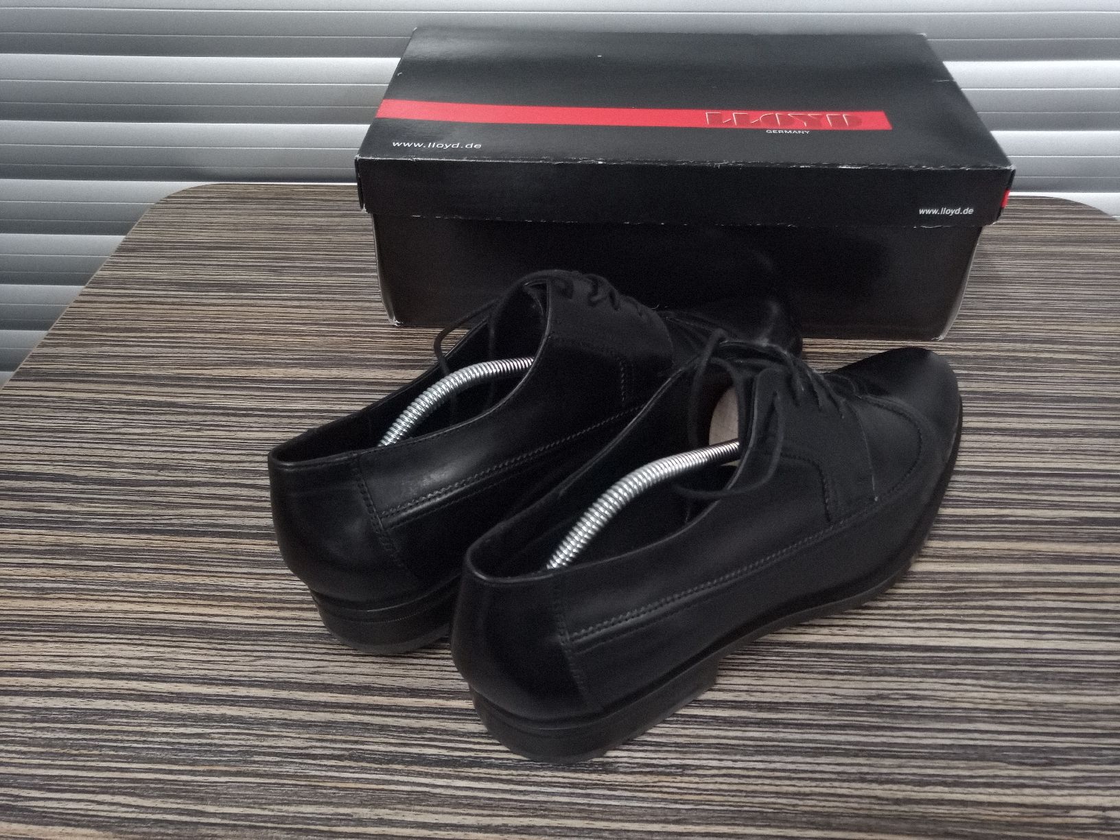 Lloyd Scarpe da uomo: Herren Schuhe LLOYD schwarz Leder Gr. 43 – Nuovo (secondo la descrizione) da Reiden venduto da Zofi-Brocki 1