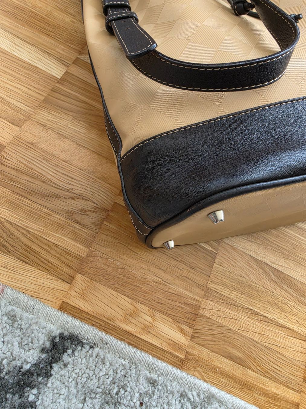 Maison Mollerus Taschen für Damen: Maison Mollerus Beuteltasche Niesen – Gebraucht aus Zürich von Sokaina 5