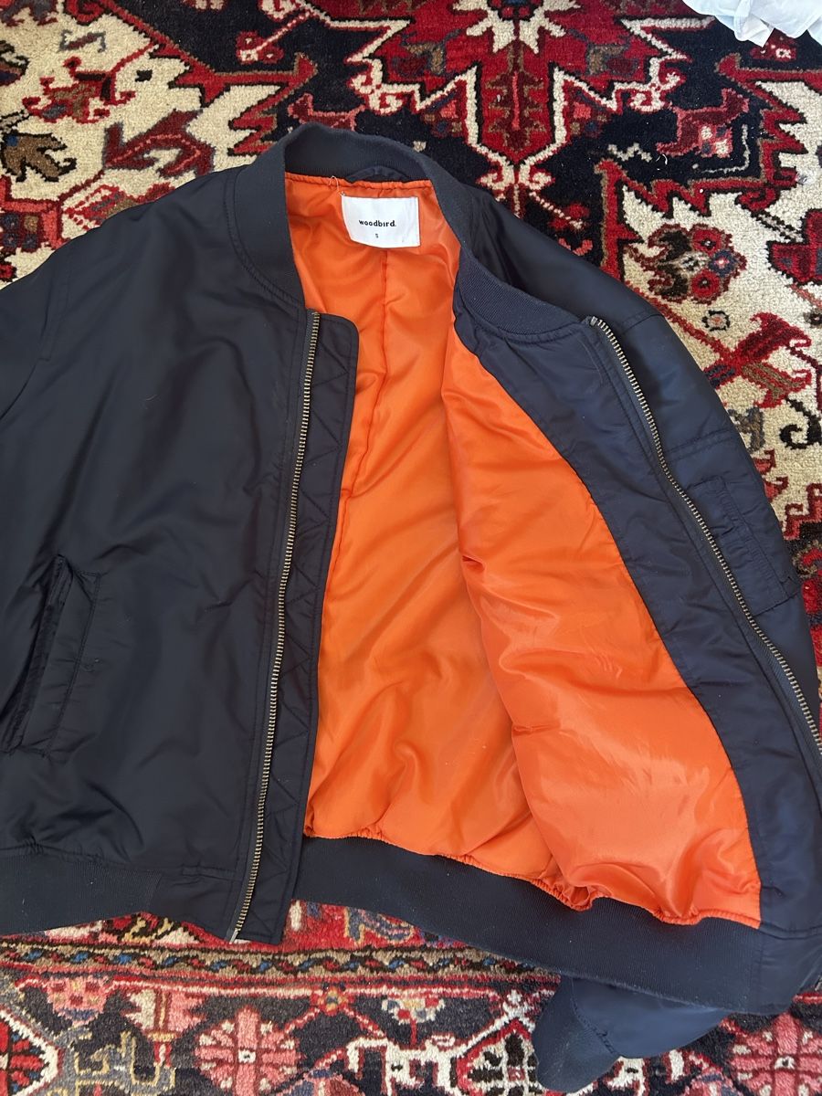 Giacche: Top Bomberjacke dunkelblau mit orange Innenfutter, Gr. M – Usato da Luzern venduto da nor_2rzq 2