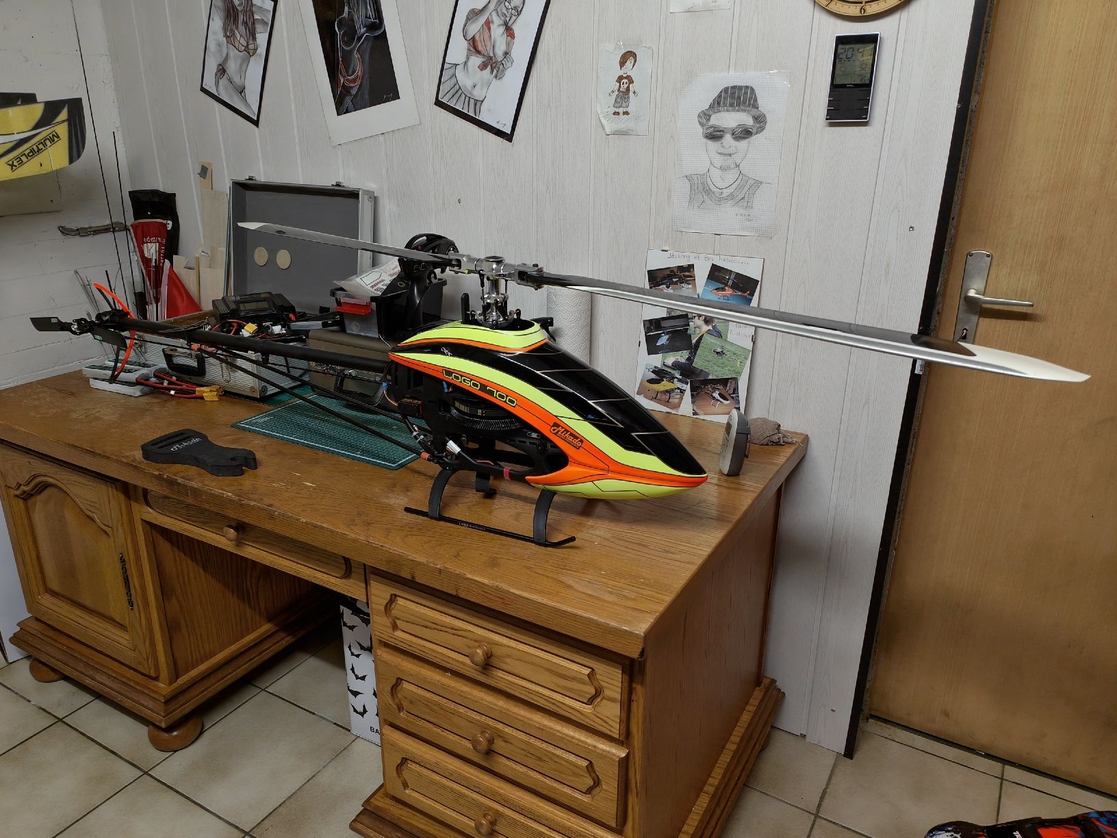 RC Modellbau: Mikado Logo 700 – Gebraucht aus Villarlod von
