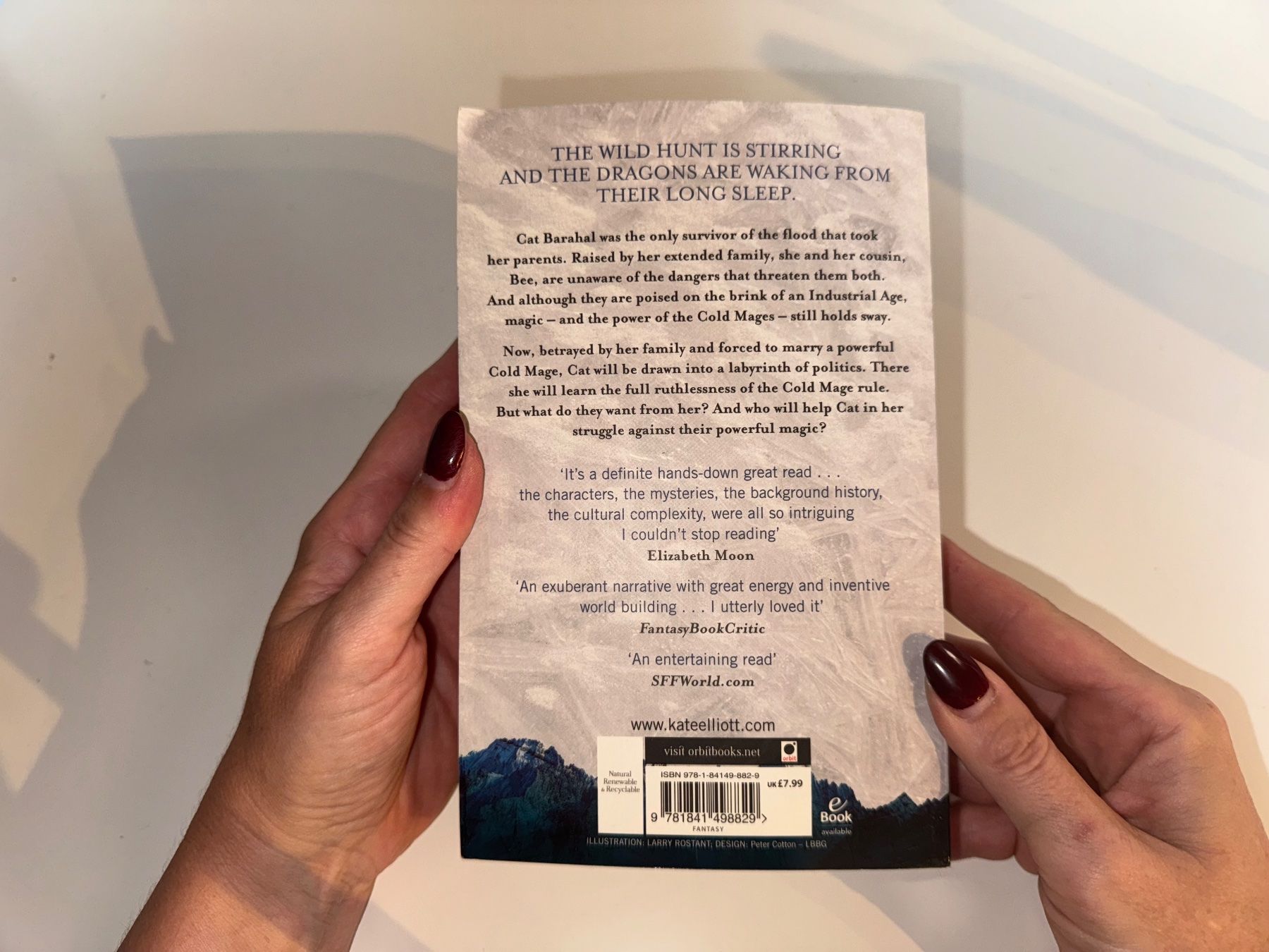 Libri: NOVEL: Kate Elliott, Cold Magic – Usato da Grosswangen venduto da English_books 9