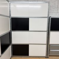 Mittleres ERREX Design-Regal